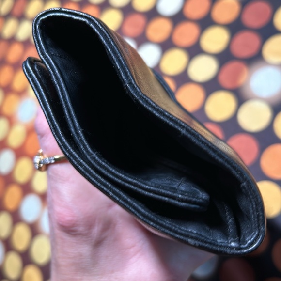 Checi black snap button closure fold out wallet - Picture 11 of 12